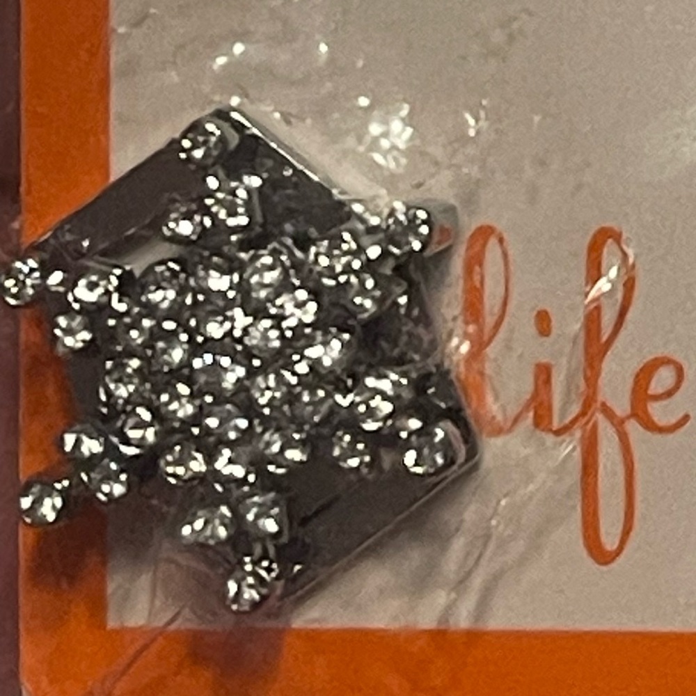 Keep Collective Snowflake Cha Silver Pave NWT in Package